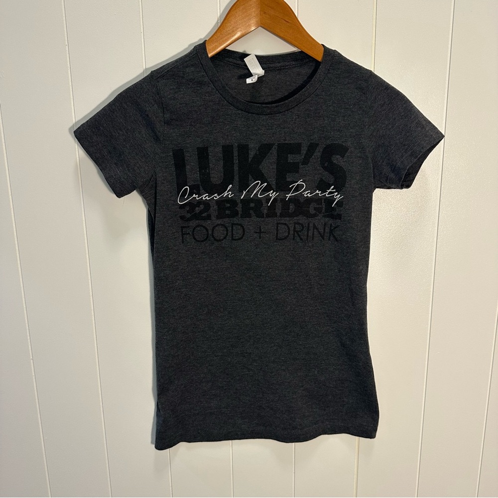 Luke Bryan’s 32 Bridge Bar Tee size small